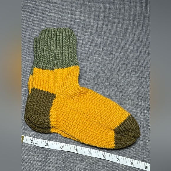 Hand knit Yellow and Green wool Socks - Picture 1 of 2